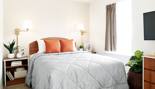 Chambre Tradition, 1 grand lit, accessible aux personnes à mobilité réduite