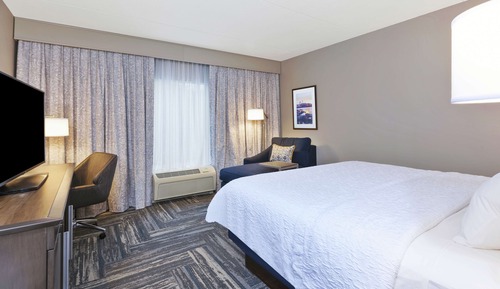 Chambre non-fumeurs, très grand lit