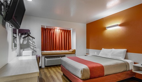 Chambre Standard, 1 grand lit, fumeurs