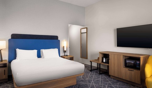 Chambre, 1 très grand lit, non-fumeurs