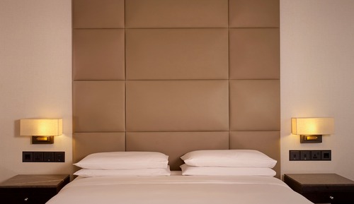 Chambre, 1 très grand lit