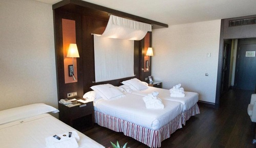 Chambre Double (with Extra bed)