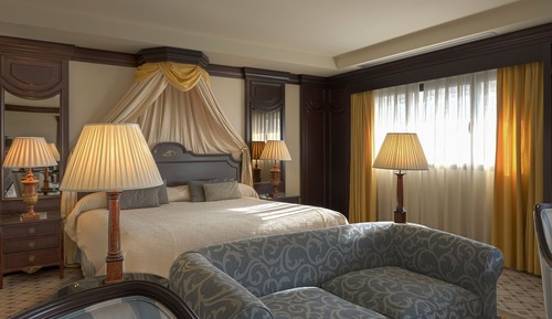 Suite Majestueuse, bain à remous (Jacuzzi)