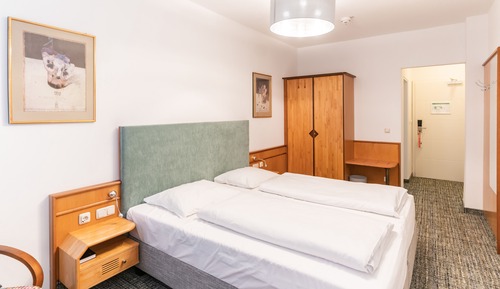 Chambre Standard Double ou avec lits jumeaux