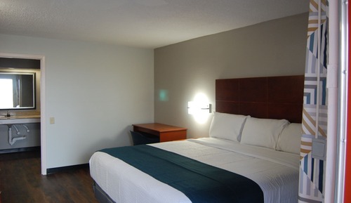 Chambre Deluxe, 1 très grand lit, accessible aux personnes à mobilité réduite, fumeurs