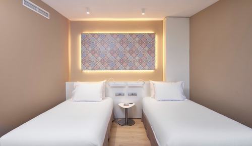 Chambre avec lits jumeaux