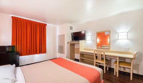 Chambre Deluxe, 1 grand lit, accessible aux personnes à mobilité réduite, non-fumeurs