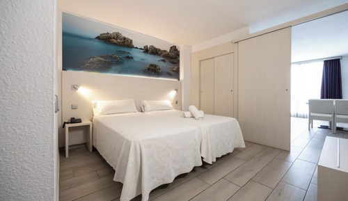 Suite Junior, balcon, vue piscine (extra bed)