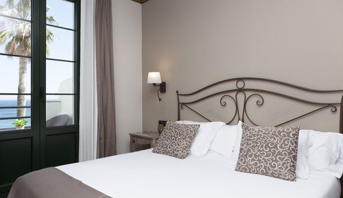 Chambre Double, vue mer