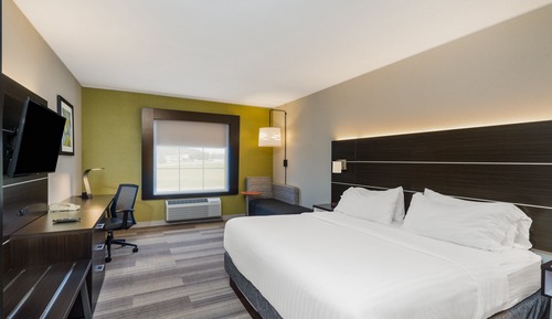 Chambre Standard, 1 très grand lit et 1 canapé-lit