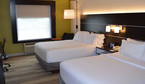 Chambre Standard, 2 grands lits, accessible aux personnes à mobilité réduite (Communications)