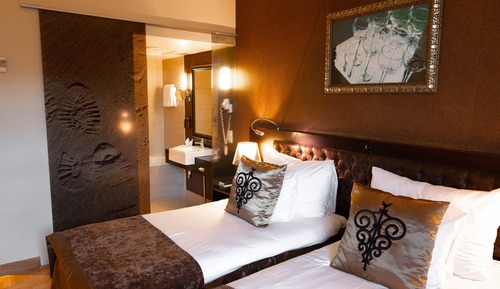 Chambre Supérieure, 2 lits une place