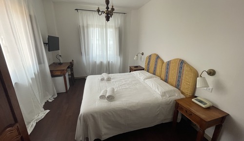 Chambre Double, 1 grand lit