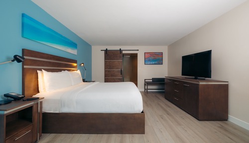 Chambre, 1 très grand lit