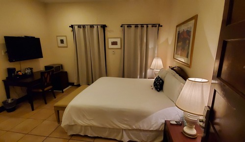 Chambre Standard, 1 grand lit, baignoire à jets