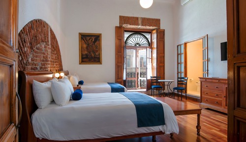 Chambre Supérieure, 2 grands lits, vue ville