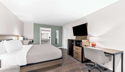 Chambre, 1 très grand lit, accessible aux personnes à mobilité réduite, non-fumeurs