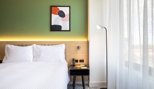 Chambre, 1 grand lit, accessible aux personnes à mobilité réduite