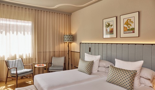 Chambre Supérieure, 2 lits une place
