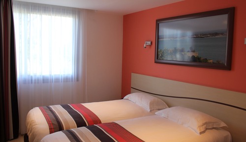 Chambre Classique Double ou avec lits jumeaux