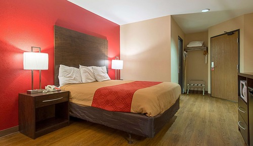 Chambre, 1 grand lit, accessible aux personnes à mobilité réduite, non-fumeurs