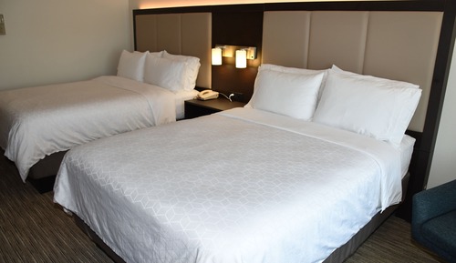 Chambre Standard, 2 grands lits, accessible aux personnes à mobilité réduite (Accessible Tub)