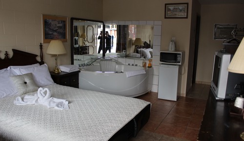 Suite Lune de Miel, 1 grand lit, baignoire à jets