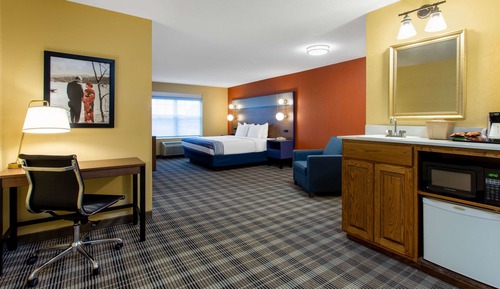 Suite, 1 chambre, non-fumeurs (1 King and 1 Queen Bed)