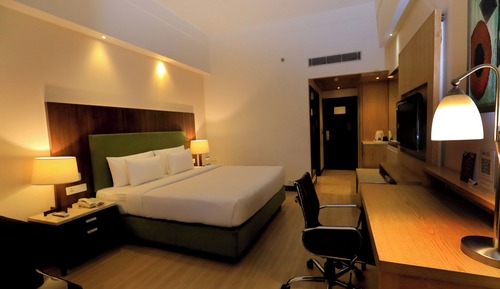 Chambre Supérieure, 1 très grand lit, fumeurs