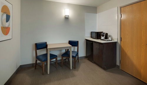 Suite, 1 très grand lit, baignoire accessible aux personnes à mobilité réduite (Mobility)