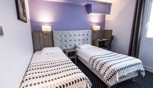 Chambre avec lits jumeaux