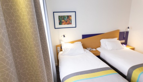 Chambre Standard, 2 lits une place (Mid Floor)