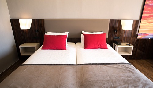 Chambre Exécutive, 1 très grand lit, non-fumeurs, vue mer