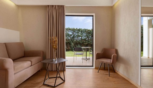 Chambre Familiale, 1 très grand lit, non-fumeurs, vue mer (Superior)