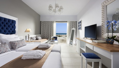 Chambre Double Deluxe, vue partielle sur la mer