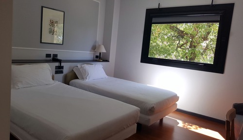 Chambre Confort avec lits jumeaux, vue cour intérieure