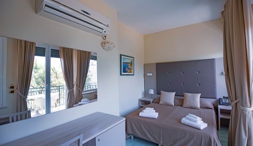 Chambre Double, vue mer