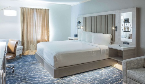 Chambre Standard, 1 très grand lit et 1 canapé-lit, non-fumeurs