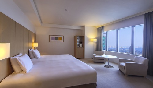 Chambre Premium, 3 lits une place, fumeurs, vue ville