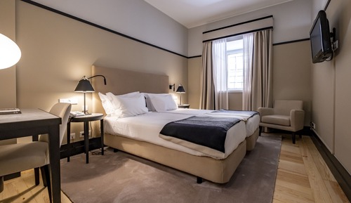 Chambre Supérieure Double ou avec lits jumeaux