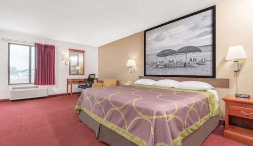 Chambre, 1 très grand lit, non-fumeurs