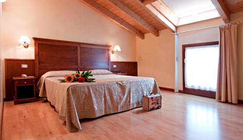 Chambre Standard Double ou avec lits jumeaux