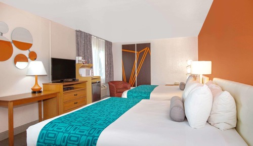Upgraded, Chambre, 2 grands lits, non-fumeurs