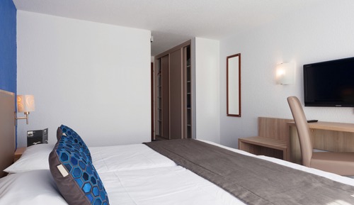 Chambre Confort Double ou avec lits jumeaux, 2 lits une place, vue ville