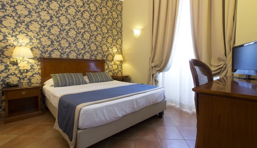 Chambre Classique Double ou avec lits jumeaux