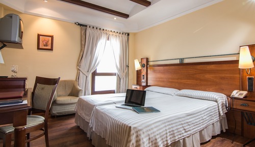 Chambre avec lits jumeaux (Extra bed, 3 ADULTS)