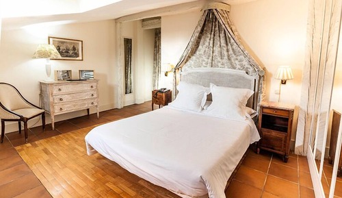 Chambre Double (Clavos)