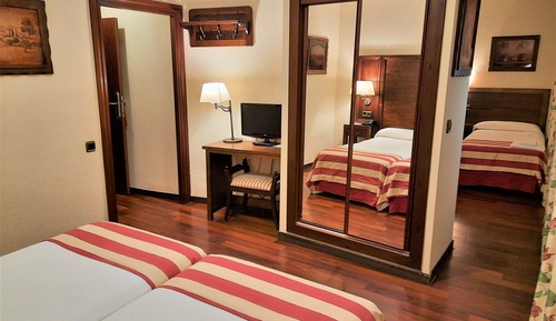 Chambre Quadruple Familiale, plusieurs lits