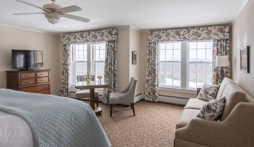 Chambre Familiale, 1 très grand lit et 1 canapé-lit (King Vista)