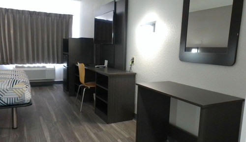 Chambre Standard, 1 grand lit, accessible aux personnes à mobilité réduite, non-fumeurs
